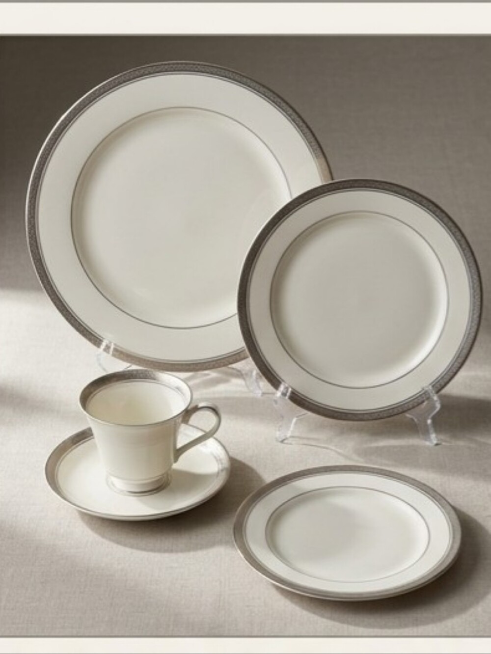 Ivory Porcelain Dinnerware Set with Gold Rim - Elegant 5 Place Settings